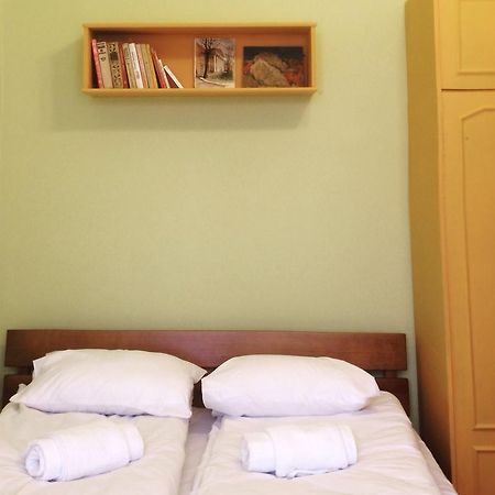 Elementary Hostel Odessa Esterno foto
