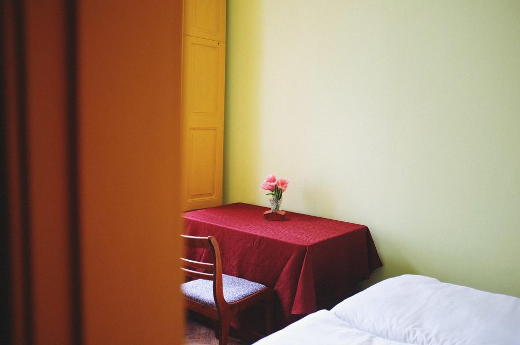 Elementary Hostel Odessa Esterno foto