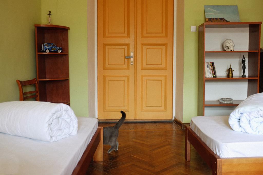 Elementary Hostel Odessa Esterno foto