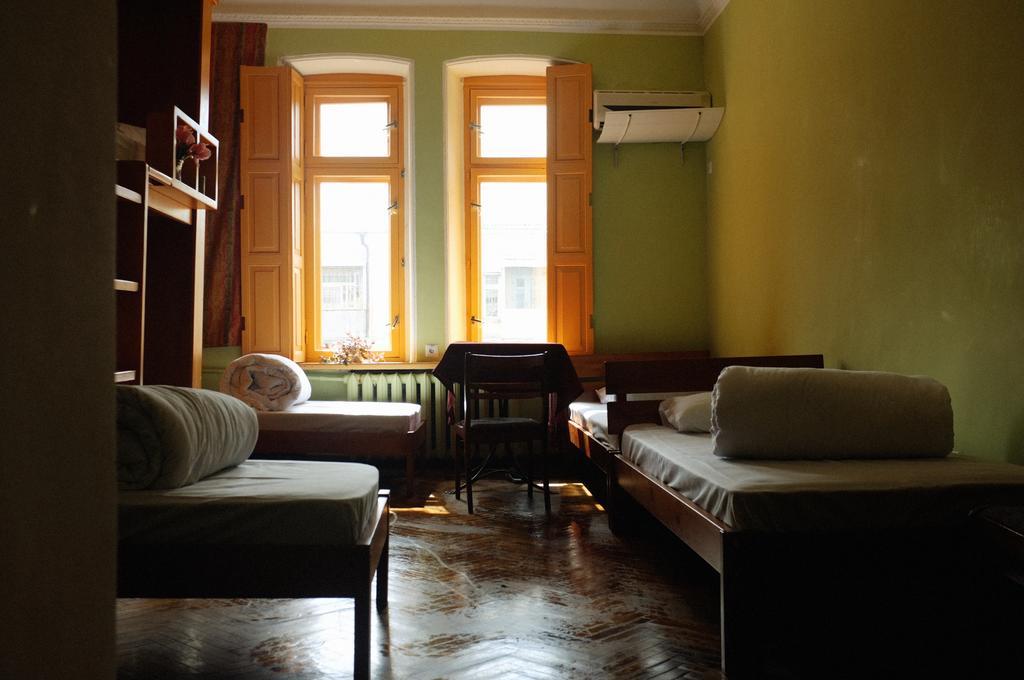 Elementary Hostel Odessa Esterno foto
