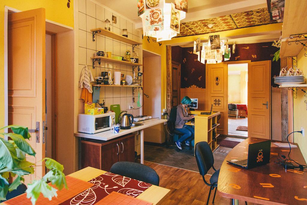 Elementary Hostel Odessa Esterno foto